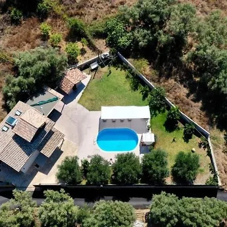 Stavlos Villa Tsoukaladhes