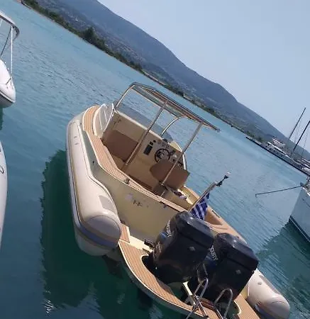 Stavlos Villa *